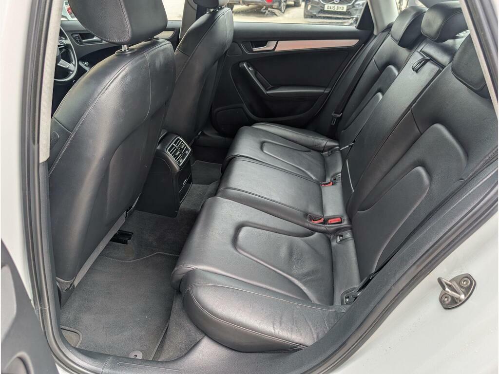 Audi A4 Avant 2.0 Tdi S Line Estate Euro Red #17