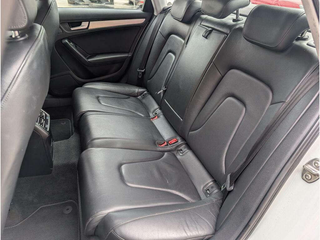 Audi A4 Avant 2.0 Tdi S Line Estate Euro Red #21