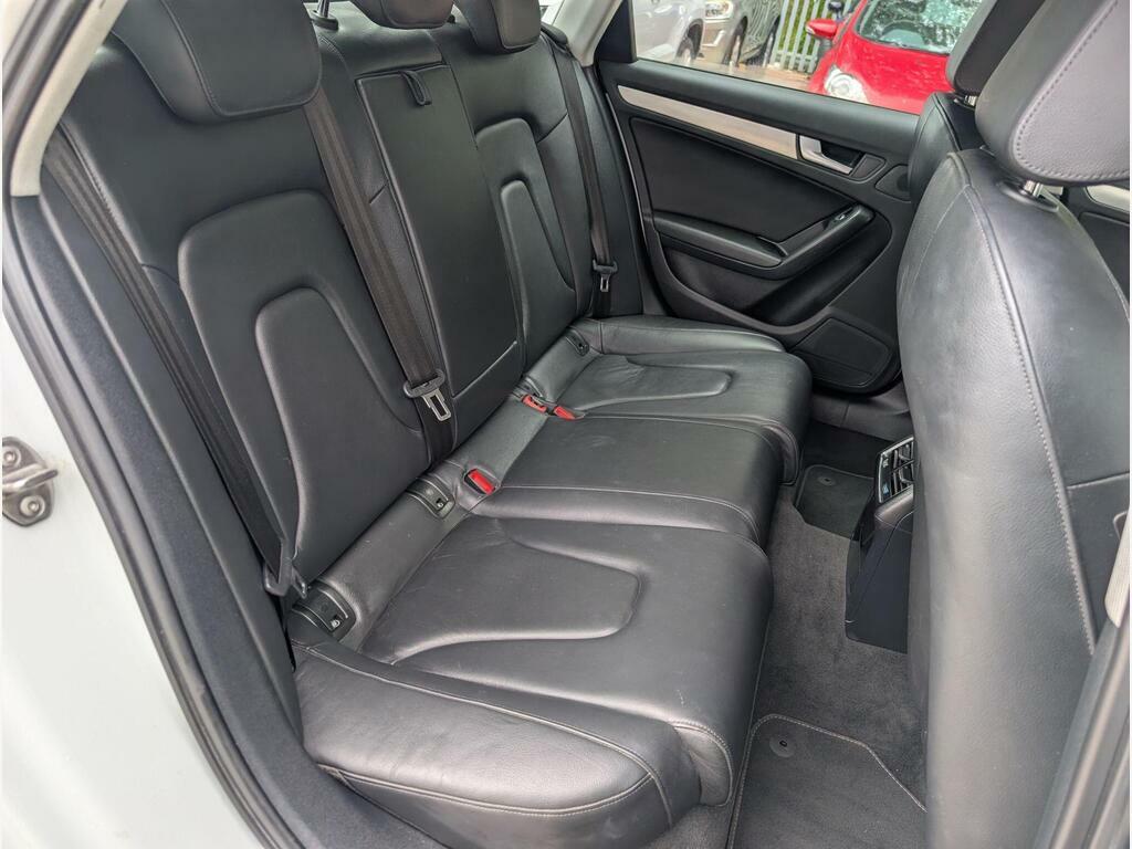 Audi A4 Avant 2.0 Tdi S Line Estate Euro Red #20