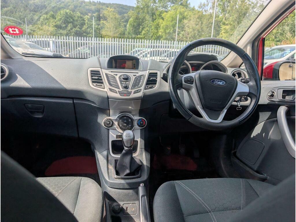 Ford Fiesta 1.4L Titanium Red #9