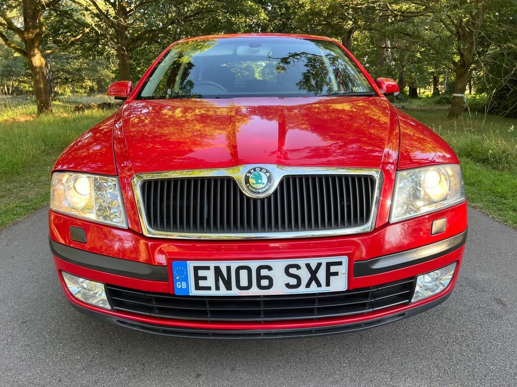 Skoda Octavia 1.6 Fsi Elegance Euro 4 Red #2