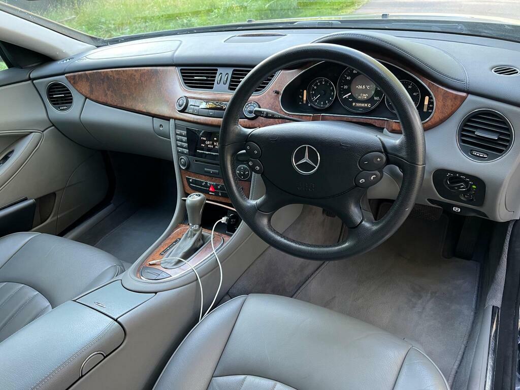 Mercedes-Benz CLS 3.0 Cls320 Cdi Coupe 7G-tronic 200 Gk Silver #15