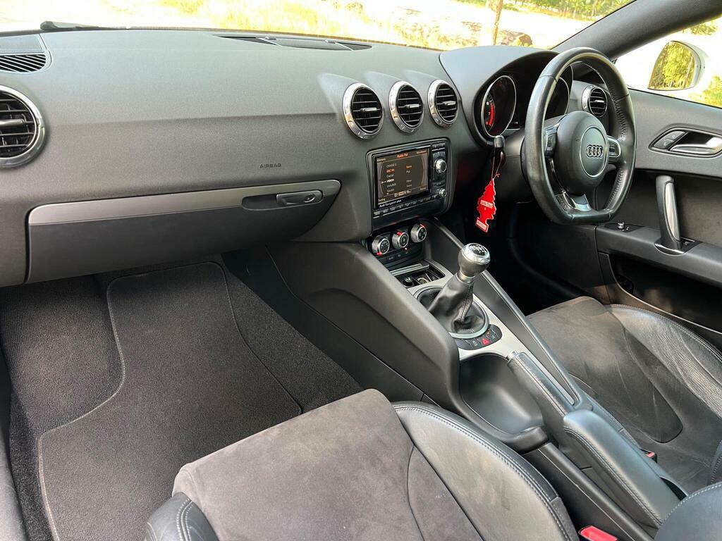 Audi TT 1.8L S Line White #19