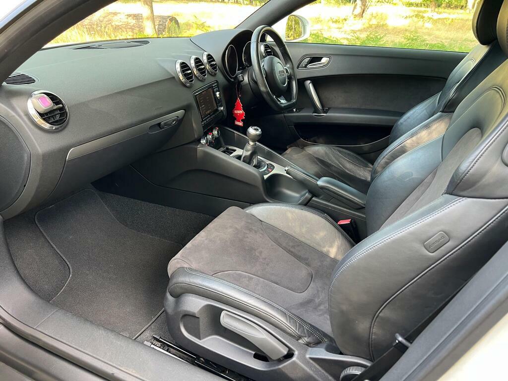 Audi TT 1.8L S Line White #18