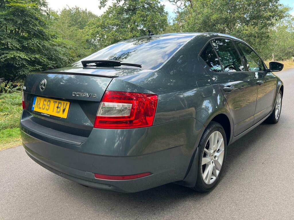 Skoda Octavia 1.5 Tsi Act Se L Euro 6 S S Grey #4