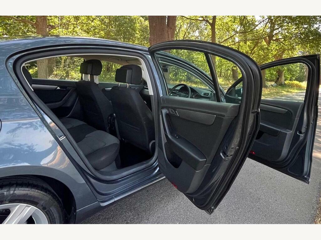 Volkswagen Passat 2.0 Tdi Bluemotion Tech Se Euro 5 Ss Black #11