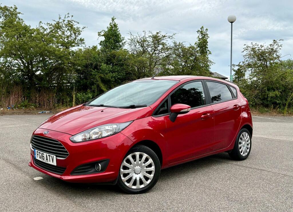 Ford Fiesta Hatchback 1.5 Tdci Style Euro 6 201616 #2