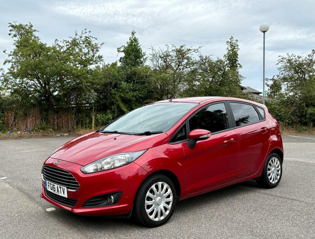 Ford Fiesta Hatchback 1.5 Tdci Style Euro 6 201616 #3