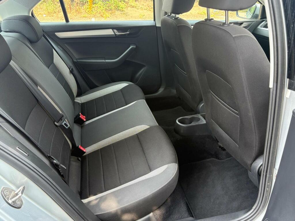 Skoda Rapid 2017 1.2 Tsi Se Tech Hatchback E Blue #38
