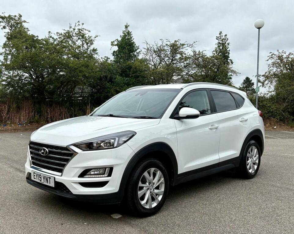 Hyundai Tucson 1.6 Gdi Se Nav Euro 6 Ss White #3