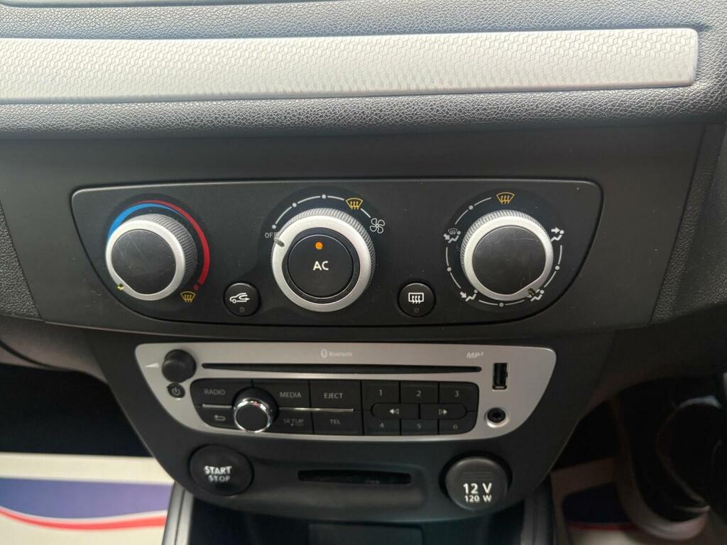 Renault Megane Hatchback 1.5 Dci Dynamique Tomtom Euro 5 Ss Grey #34