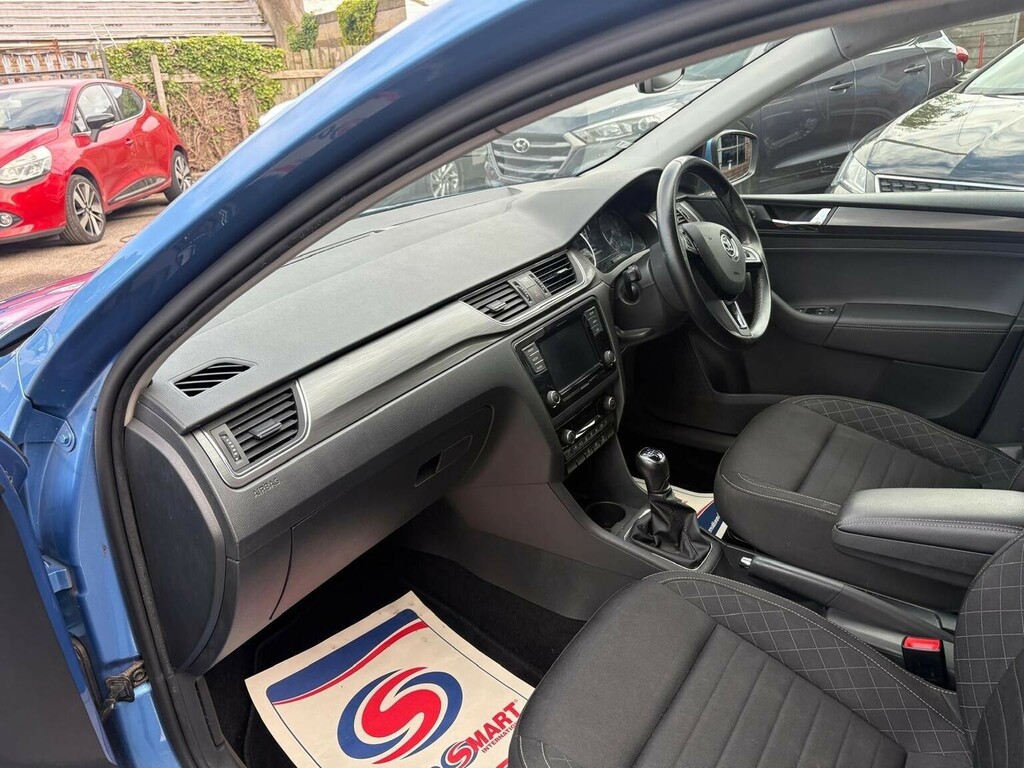 Skoda Rapid Skoda Hatchback 1.0 Tsi 110 Se Tech Blue #35