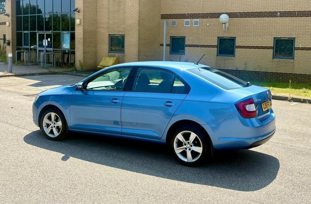 Skoda Rapid Skoda Hatchback 1.0 Tsi 110 Se Tech Blue #18