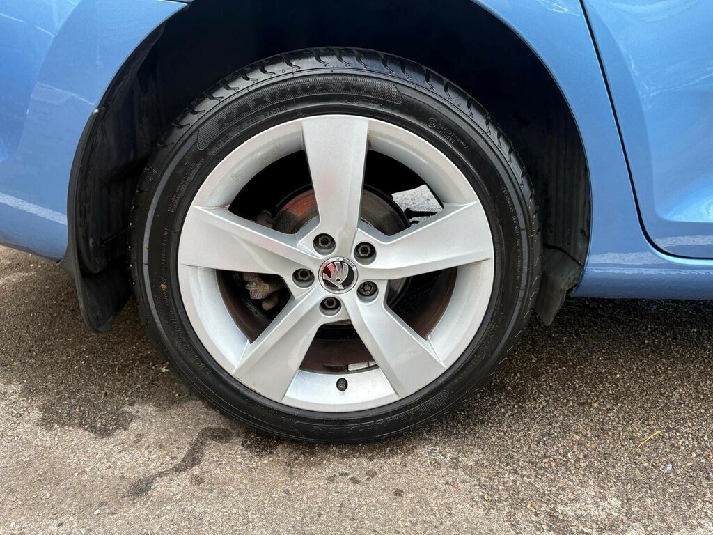 Skoda Rapid Skoda Hatchback 1.0 Tsi 110 Se Tech Blue #41