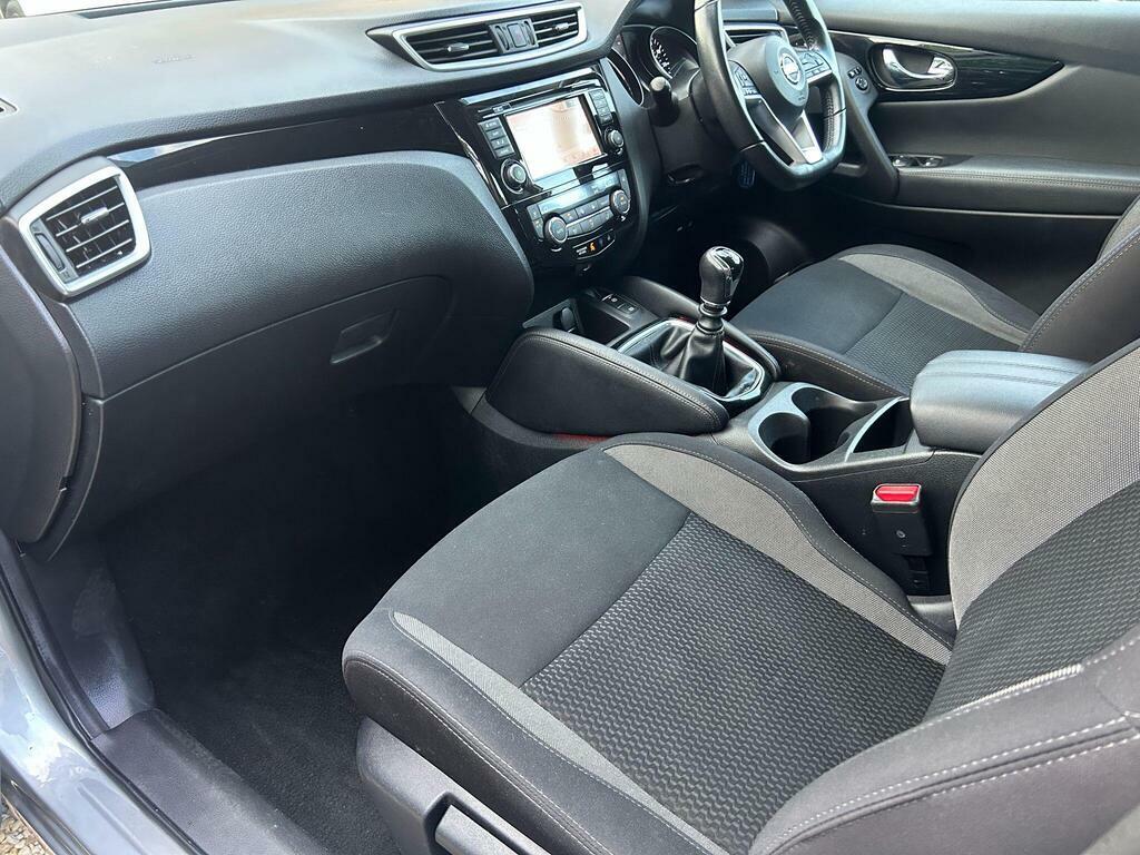 Nissan Qashqai 1.5 Dci 115 N-motion - Suv 5 Seats White #13