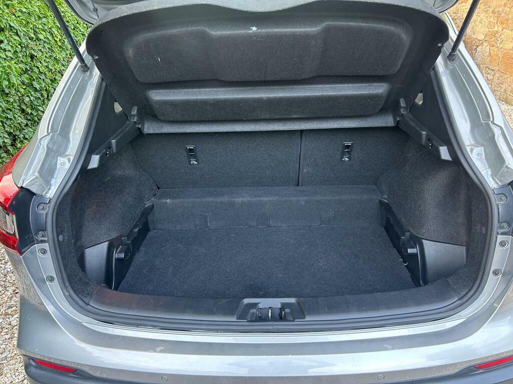 Nissan Qashqai 1.5 Dci 115 N-motion - Suv 5 Seats White #19