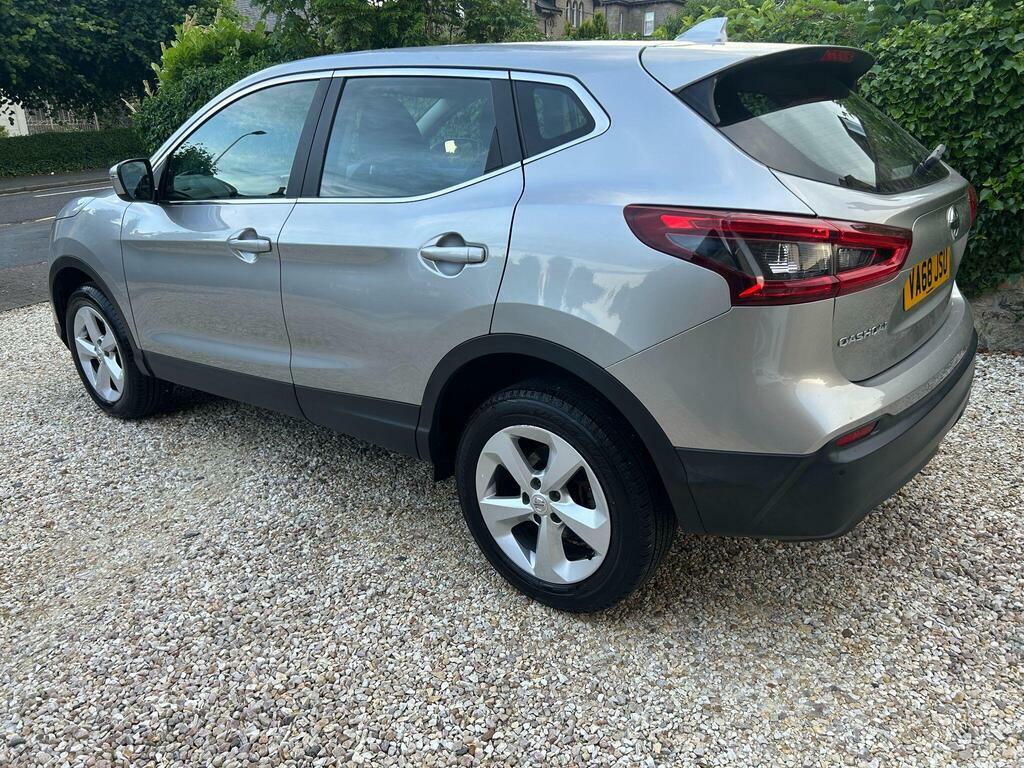 Nissan Qashqai 1.5 Dci 115 N-motion - Suv 5 Seats White #17