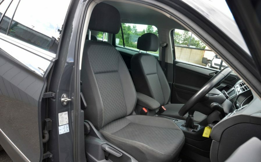 Volkswagen Tiguan 2.0 Tdi Bluemotion Tech Se Navigation EY17RLV #4