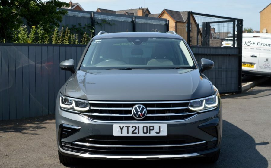Volkswagen Tiguan 2.0 Tdi Elegance Dsg 4Motion YT21OPJ #4
