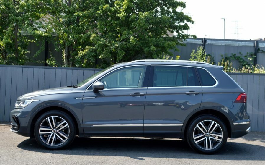 Volkswagen Tiguan 2.0 Tdi Elegance Dsg 4Motion YT21OPJ #5