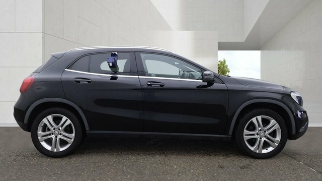 Mercedes-Benz GLA Class 2.1 Gla200 Cdi Sport Suv 7G-dct Euro 6 Black #3