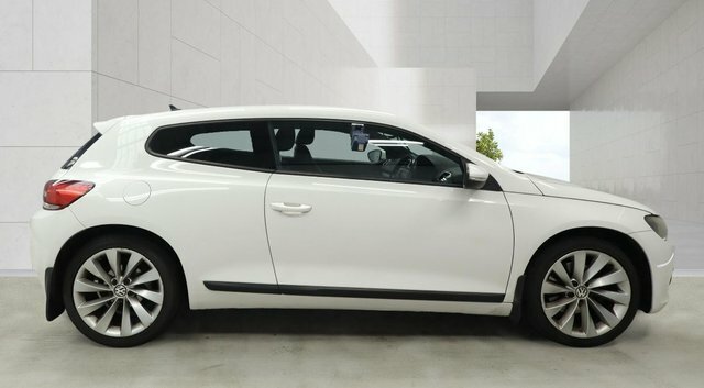 Volkswagen Scirocco 2.0 Tsi Gt Hatchback Euro 5 Lea White #3