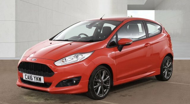 Ford Fiesta 1.0T Ecoboost St-line Hatchback Red #2