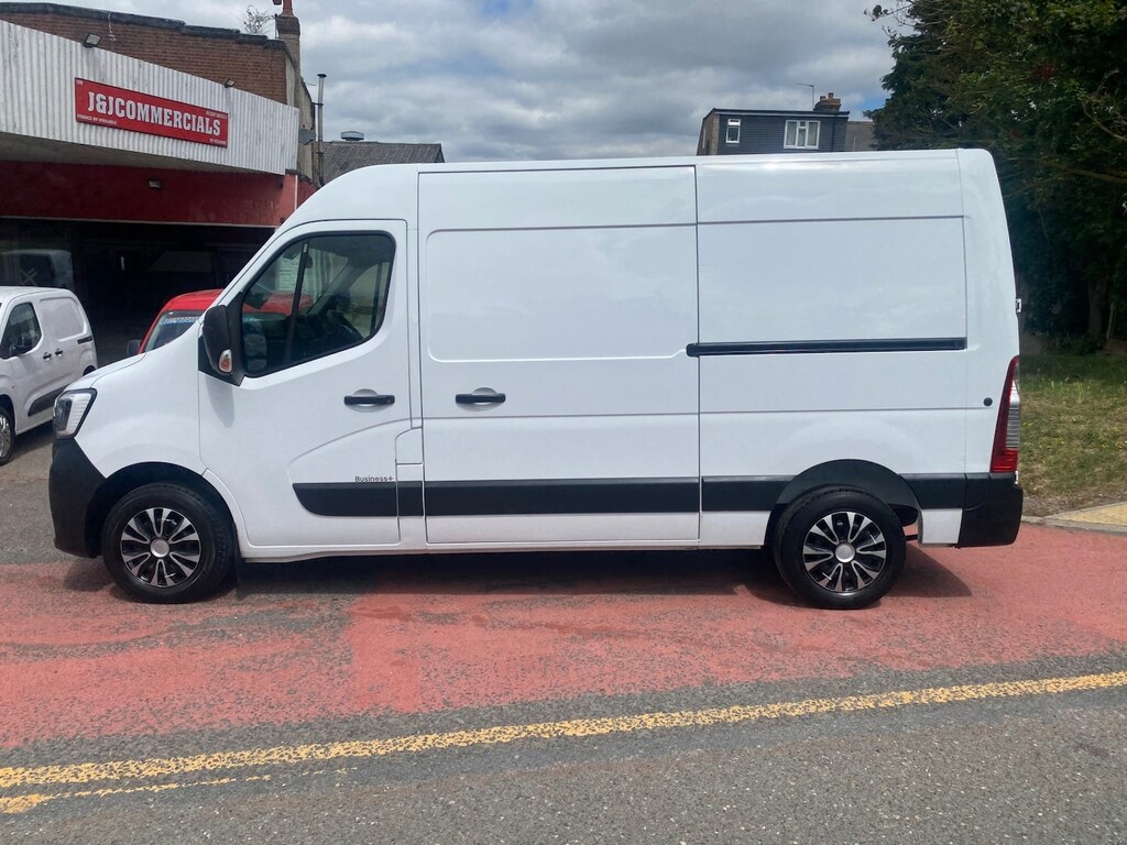 Renault Master Mm35dci 135 Business Medium Roof Van White #6