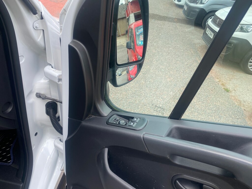 Renault Master Master 2.3 Dci 35 Business Fwd Lwb High Roof Euro White #11