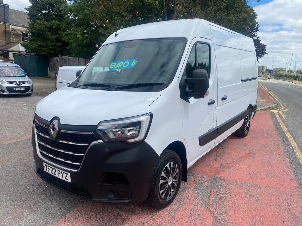 Renault Master Mm35dci 135 Business Medium Roof Van White #2