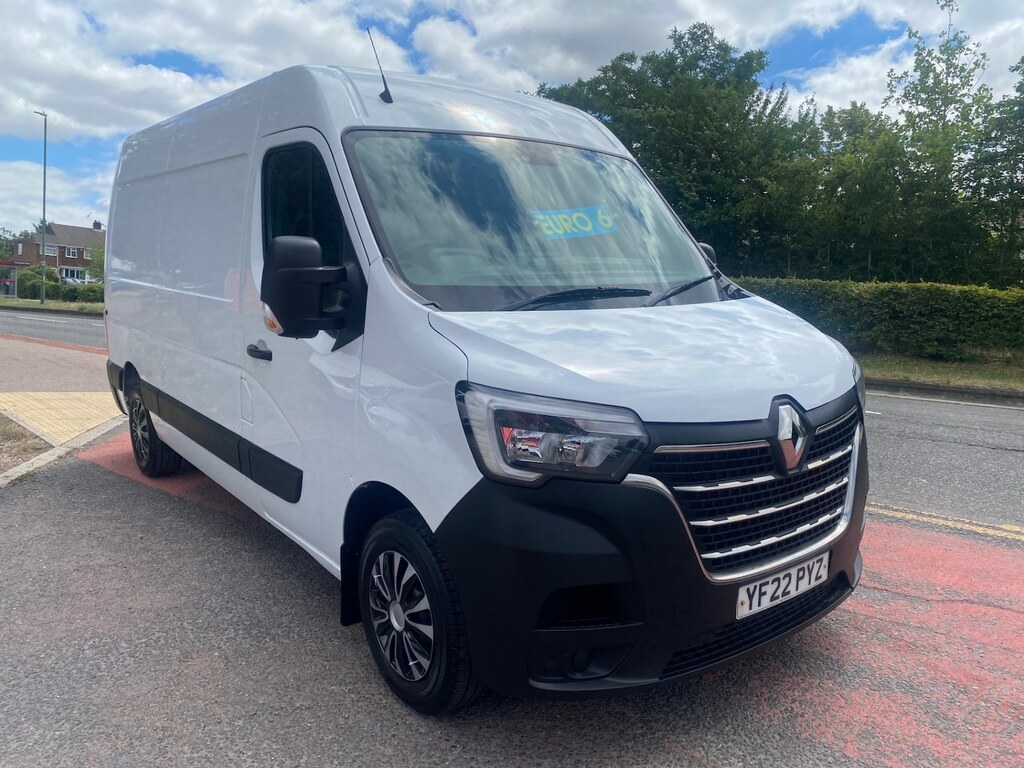 Renault Master Mm35dci 135 Business Medium Roof Van White