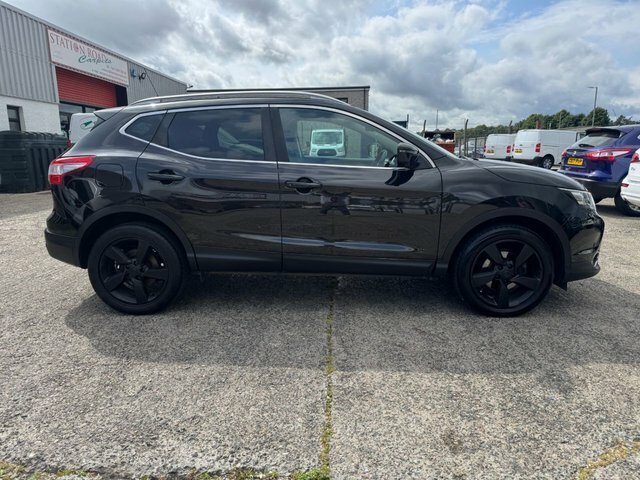 Nissan Qashqai 1.5 Dci N-tec Suv 2Wd Euro 6 S NV66HGY Black #5