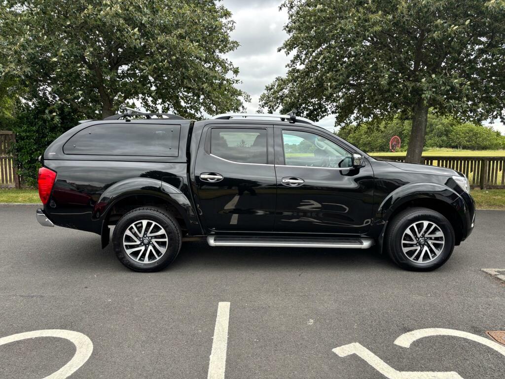 Nissan Navara Double Cab Pick Up Tekna 2.3Dci 190 4Wd White #8
