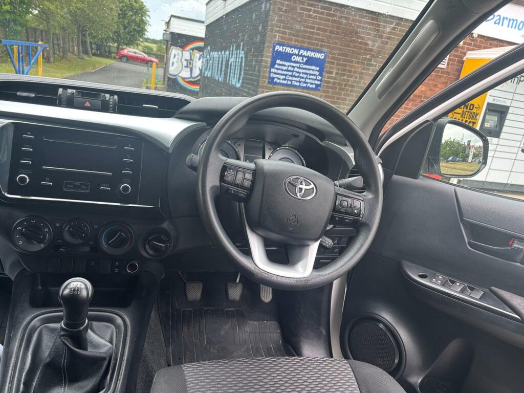 Toyota HILUX 2.4 D Invincible Pickup Double Cab M Blue #11