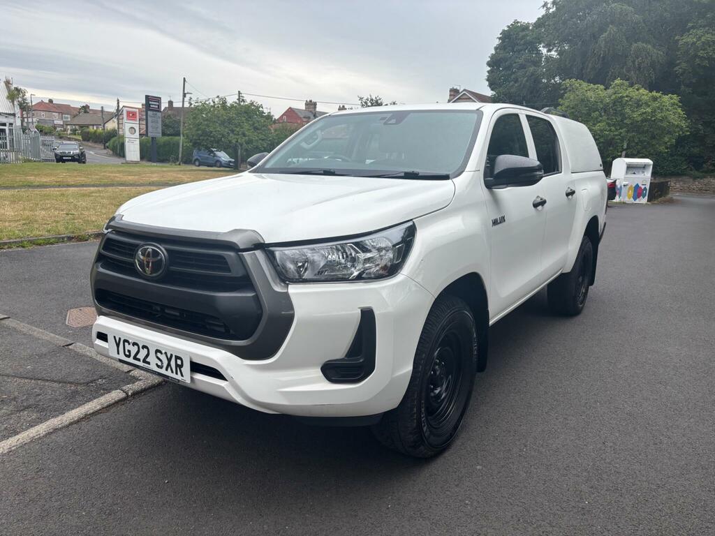 Toyota HILUX 2.4 D-4d Active Extra Cab Pickup 4Wd Euro 6 Ss White #3