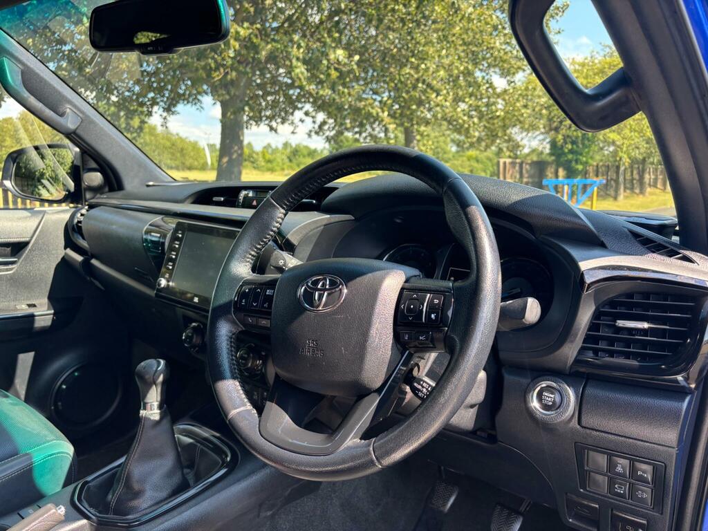 Toyota HILUX 2.8 D-4d Invincible X 4Wd Euro 6 Ss Grey #10