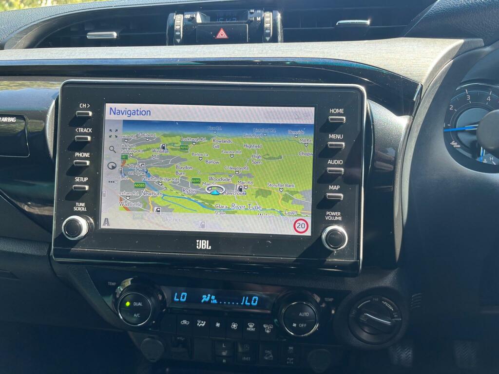 Toyota HILUX 2.8 D-4d Invincible X 4Wd Euro 6 Ss Grey #14