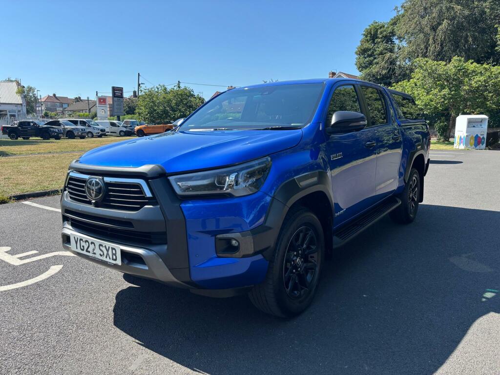 Toyota HILUX 2.8 D-4d Invincible X 4Wd Euro 6 Ss Blue #3