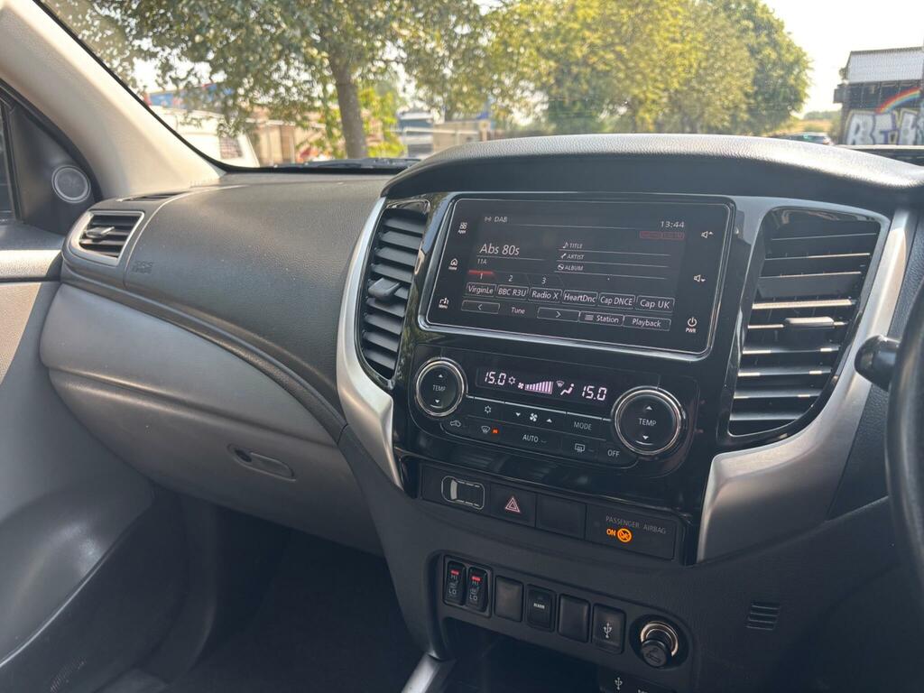 Mitsubishi L200  Grey #12