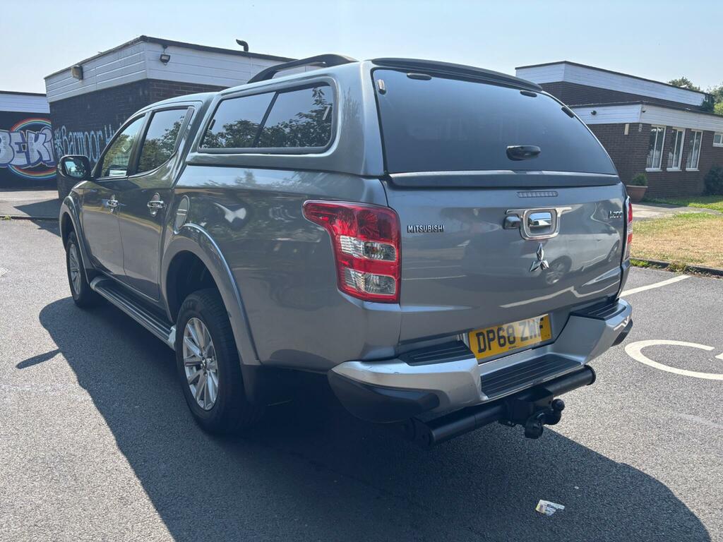 Mitsubishi L200 2.4 Di-d Dc Barbarian 4Wd Euro 6 Grey #5