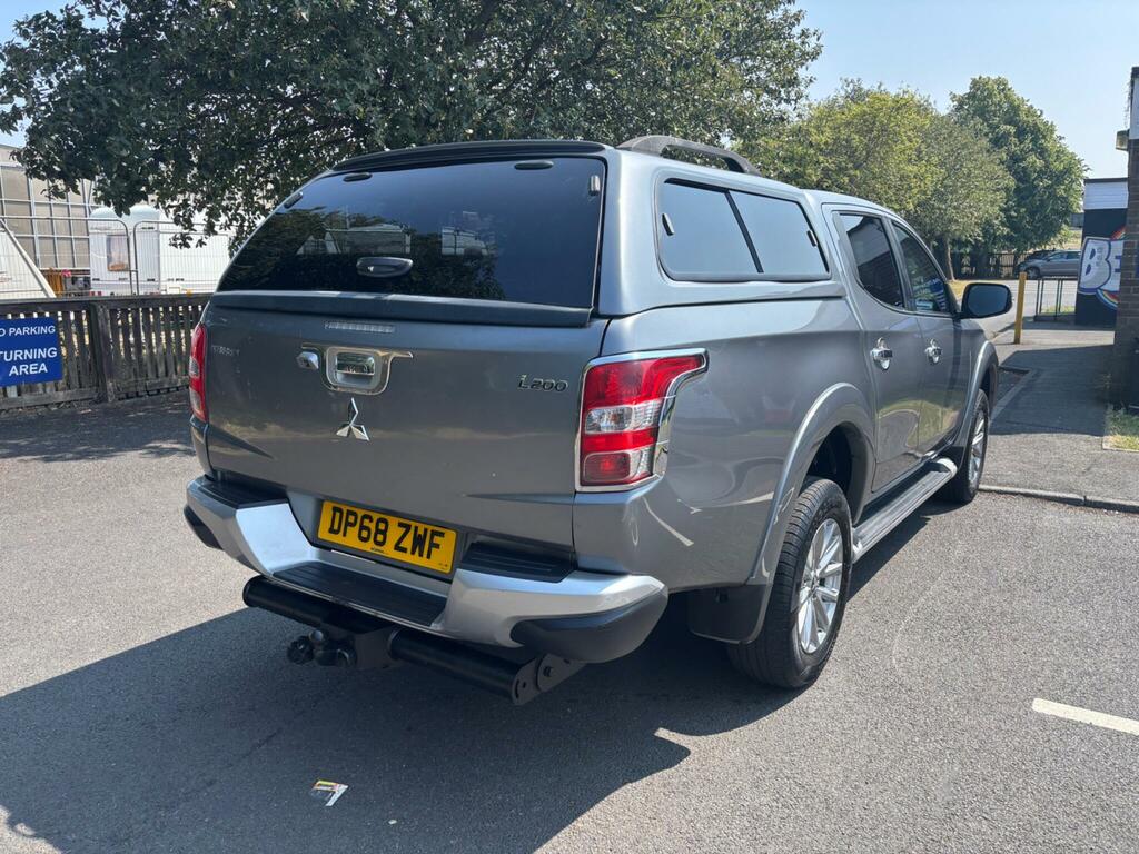 Mitsubishi L200  Grey #7