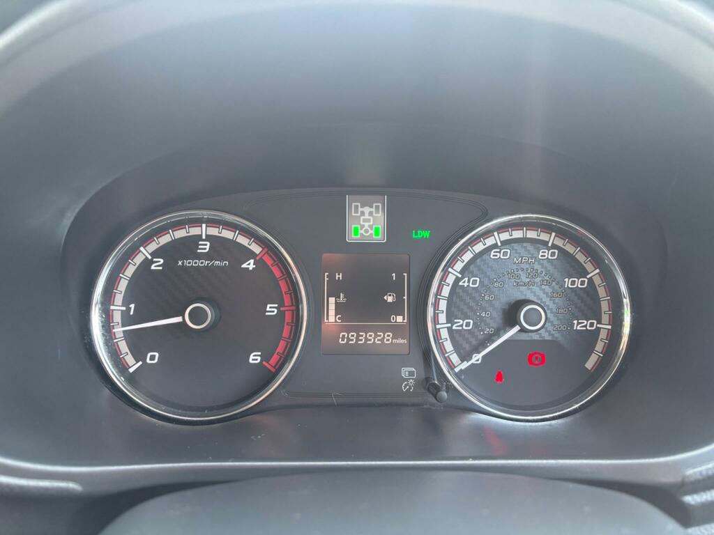 Mitsubishi L200  Grey #16