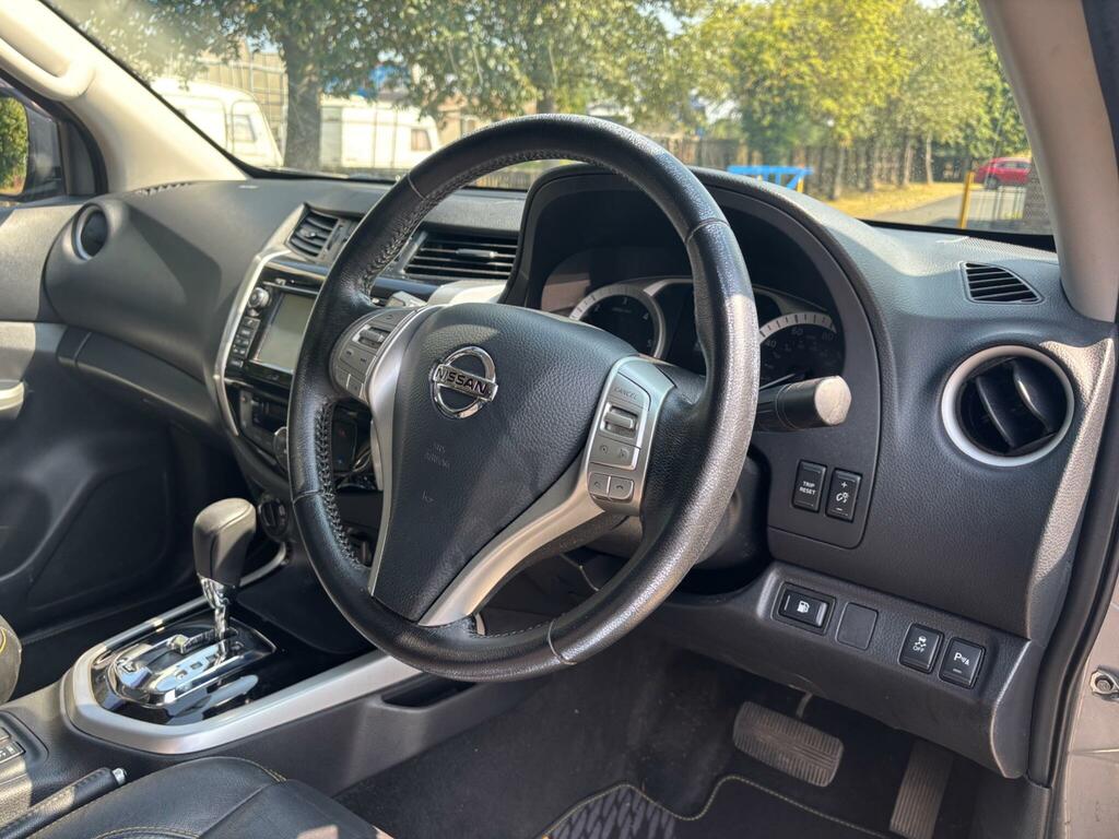 Nissan Navara Automatic Grey #9