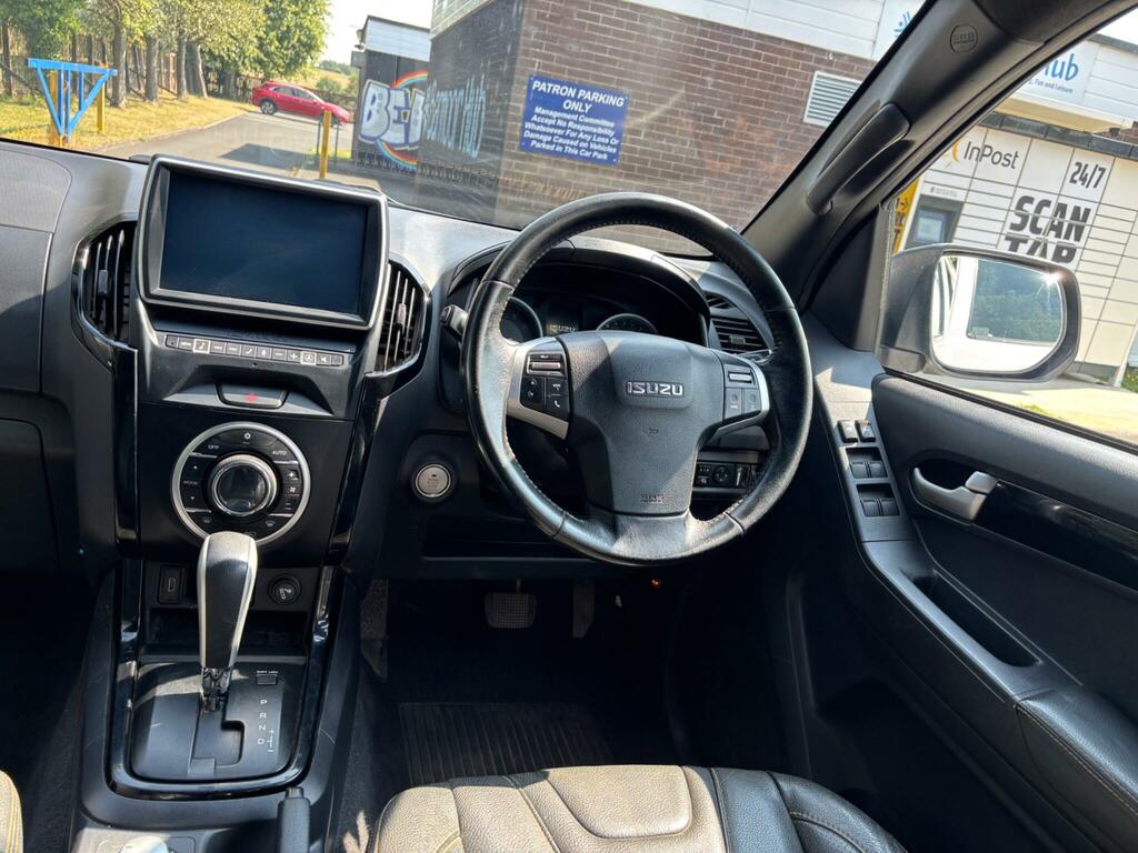 Isuzu D-Max 1.9 Td Utility Pickup Extended Cab Manu White #10