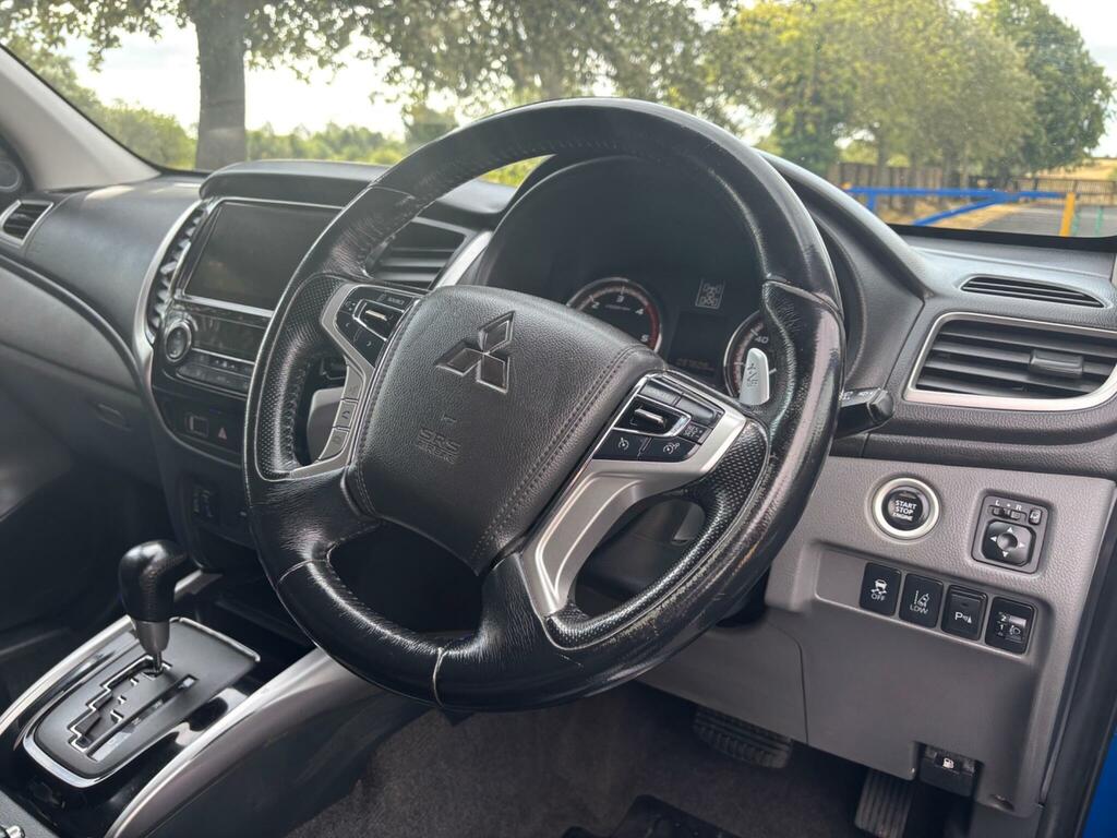 Mitsubishi L200 Double Cab Di-d 151 4Life 4Wd Red #12