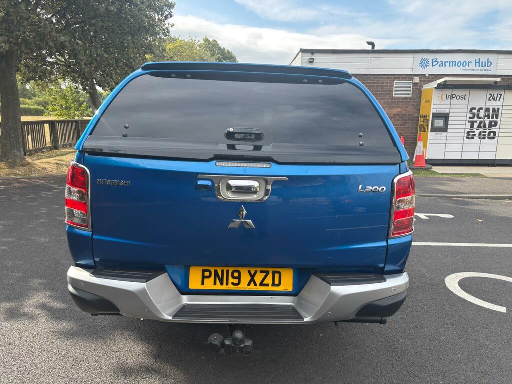 Mitsubishi L200 Double Cab Di-d 151 4Life 4Wd Red #10