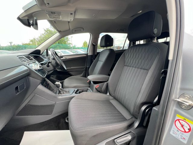 Volkswagen Tiguan Allspace 1.5 Tsi 150Ps Elegance Dsg Black #61