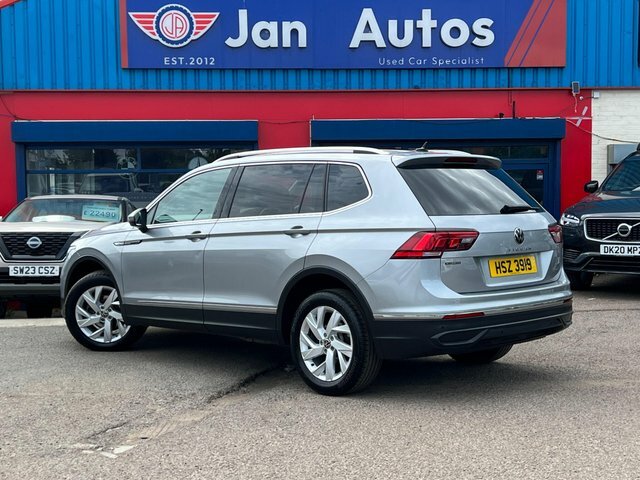Volkswagen Tiguan Allspace 2023 1.5 Tsi Life Dsg Euro 6 Ss Silver #2