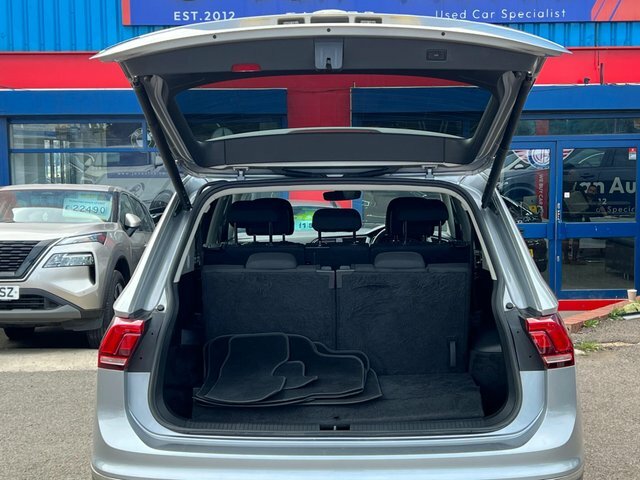 Volkswagen Tiguan Allspace 1.5 Tsi 150Ps Elegance Dsg Black #58