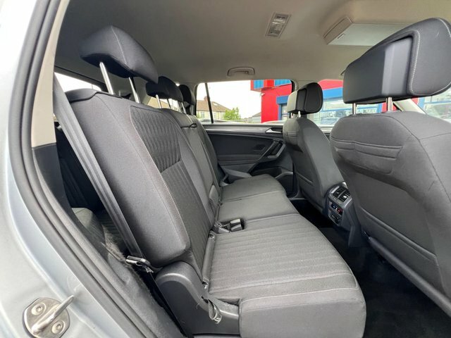 Volkswagen Tiguan Allspace 1.5 Tsi 150Ps Elegance Dsg Black #32